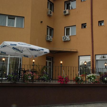 Hotel Liliacul Cluj-Napoca Eksteriør billede