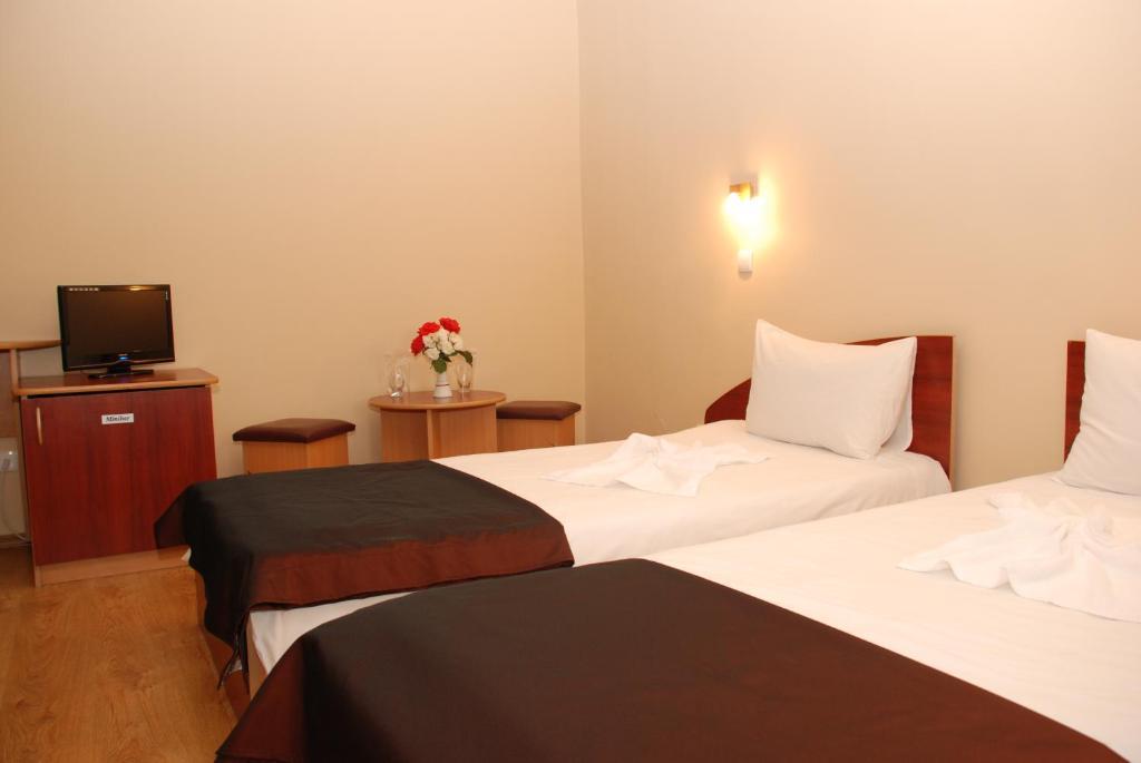 Hotel Liliacul Cluj-Napoca Værelse billede