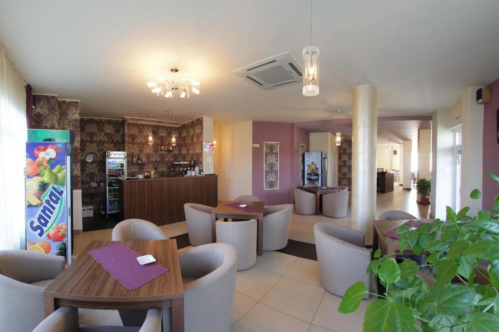 Hotel Liliacul Cluj-Napoca Eksteriør billede